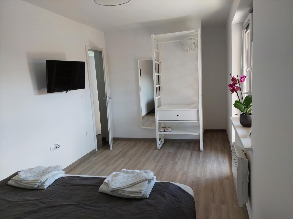 Apartment Trubarjeva33, Near Ljubljana, Free Parking Velike Lasce Exterior foto
